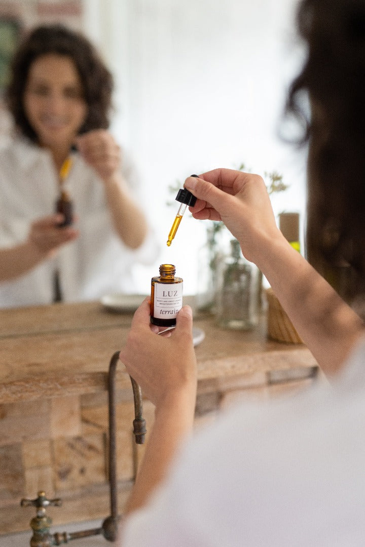 LUZ Brightening Face Oil with Buriti and Sweet Orange