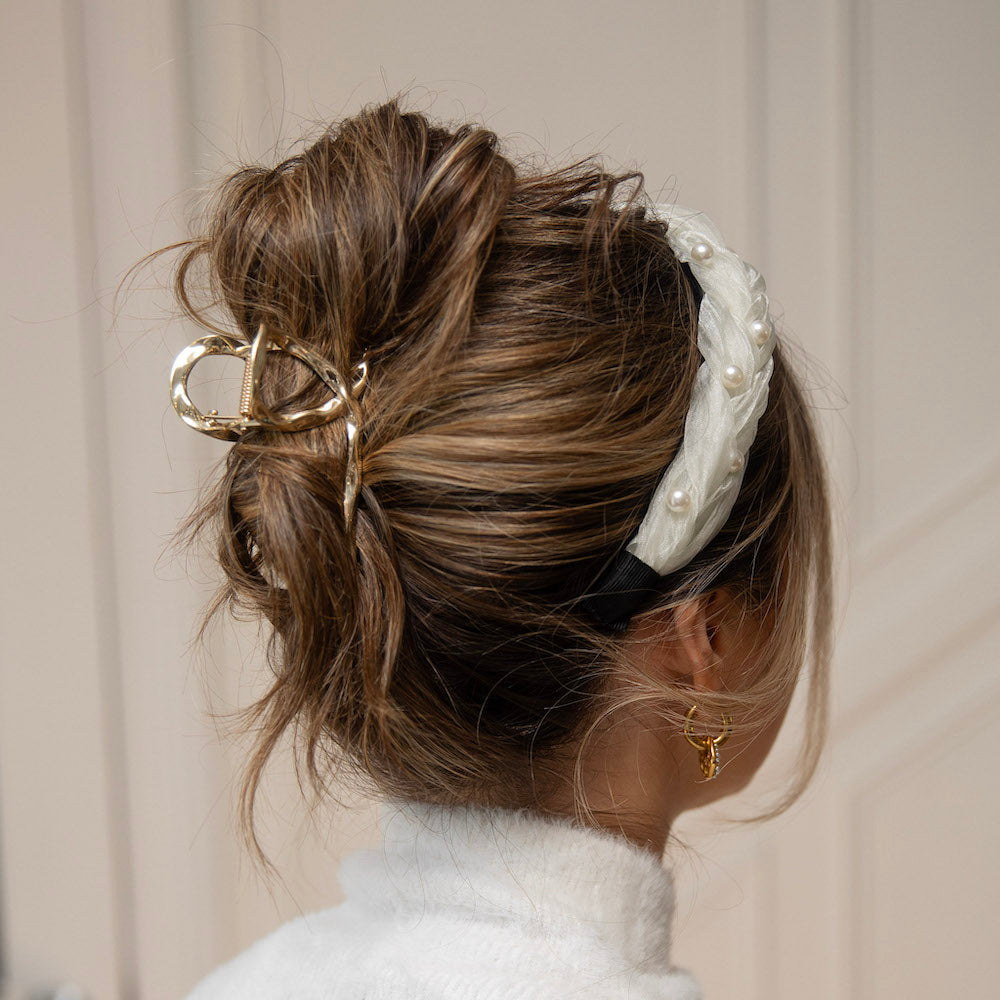 Large Twist Metal Clip - Gold {{variant_option_1}} {{variant_option_2}}