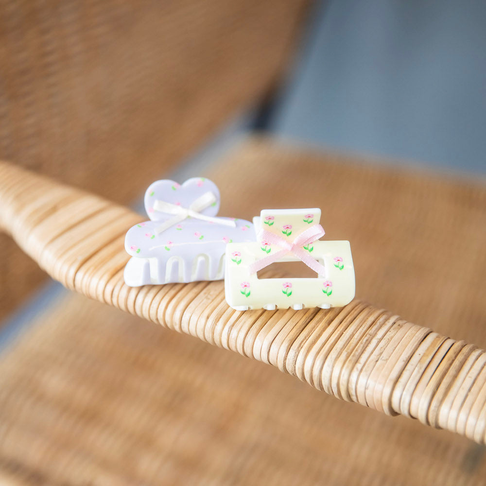 Medium Claw Clip Set - Flower + Heart {{variant_option_1}} {{variant_option_2}}