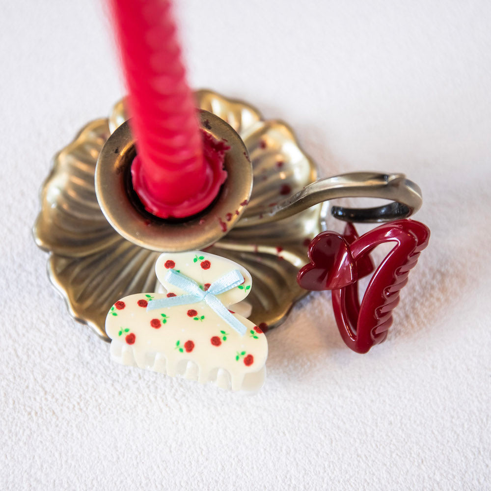 Medium Claw Clip Set - Flower + Heart {{variant_option_1}} {{variant_option_2}}