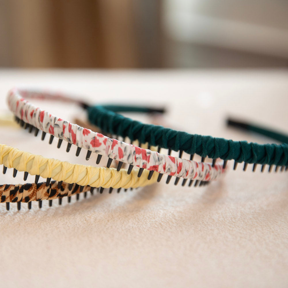 Thin Floral Headband - Red {{variant_option_1}} {{variant_option_2}}