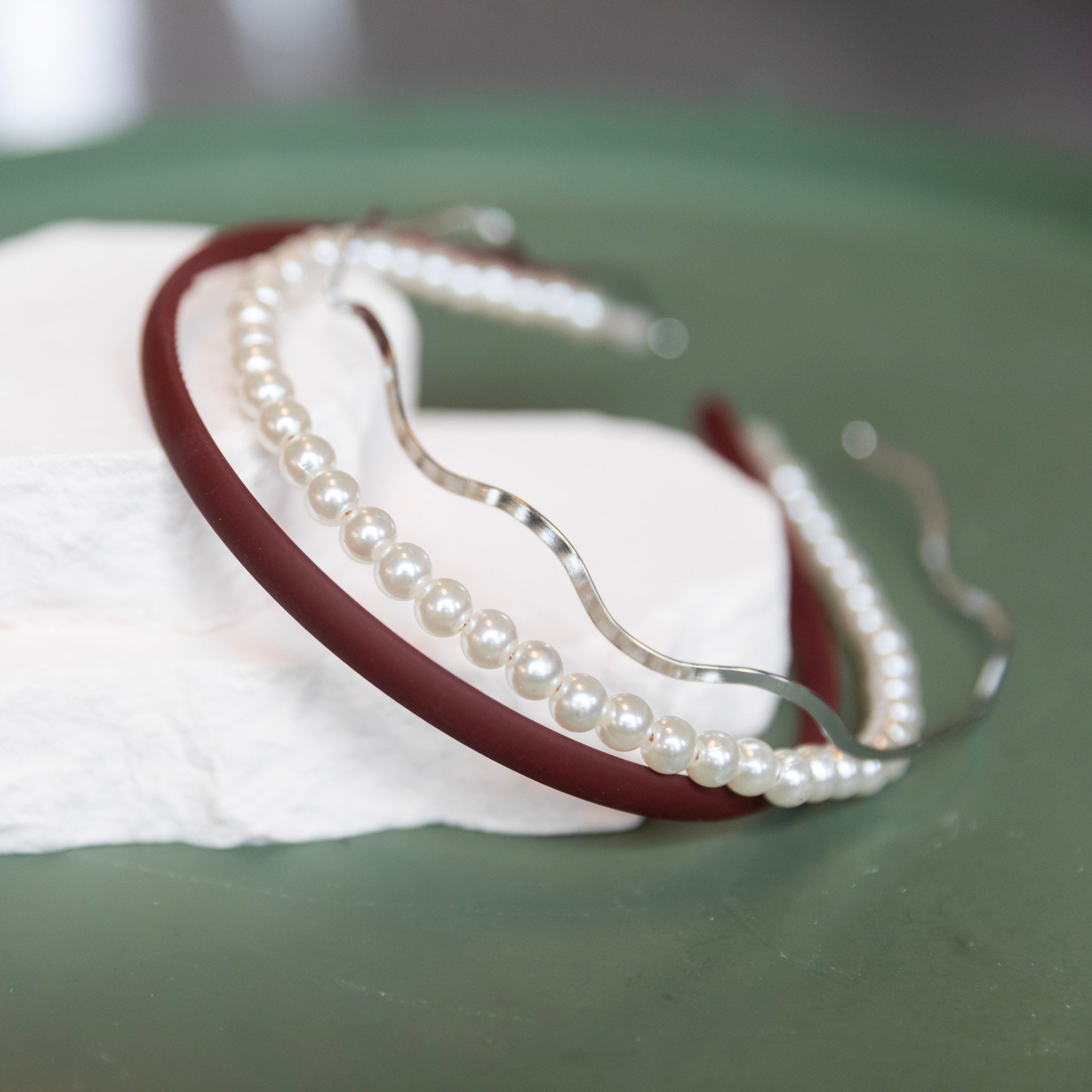 Headband Set - Red + Pearl + Gold {{variant_option_1}} {{variant_option_2}}