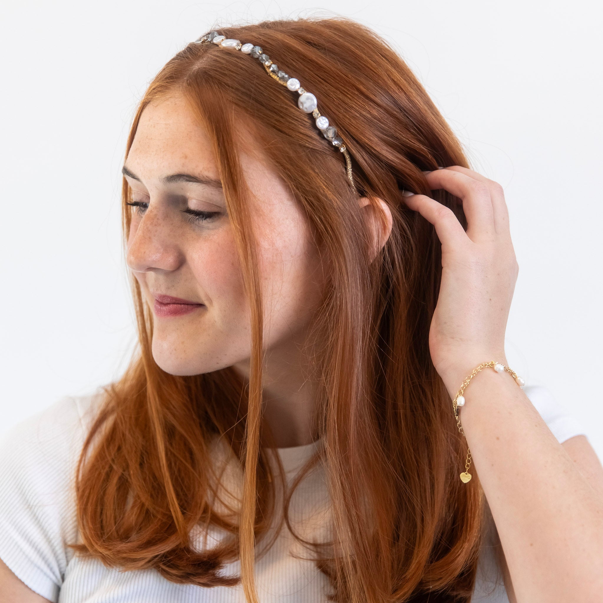 Wavy Oyster Pearl Headband - Grey {{variant_option_1}} {{variant_option_2}}
