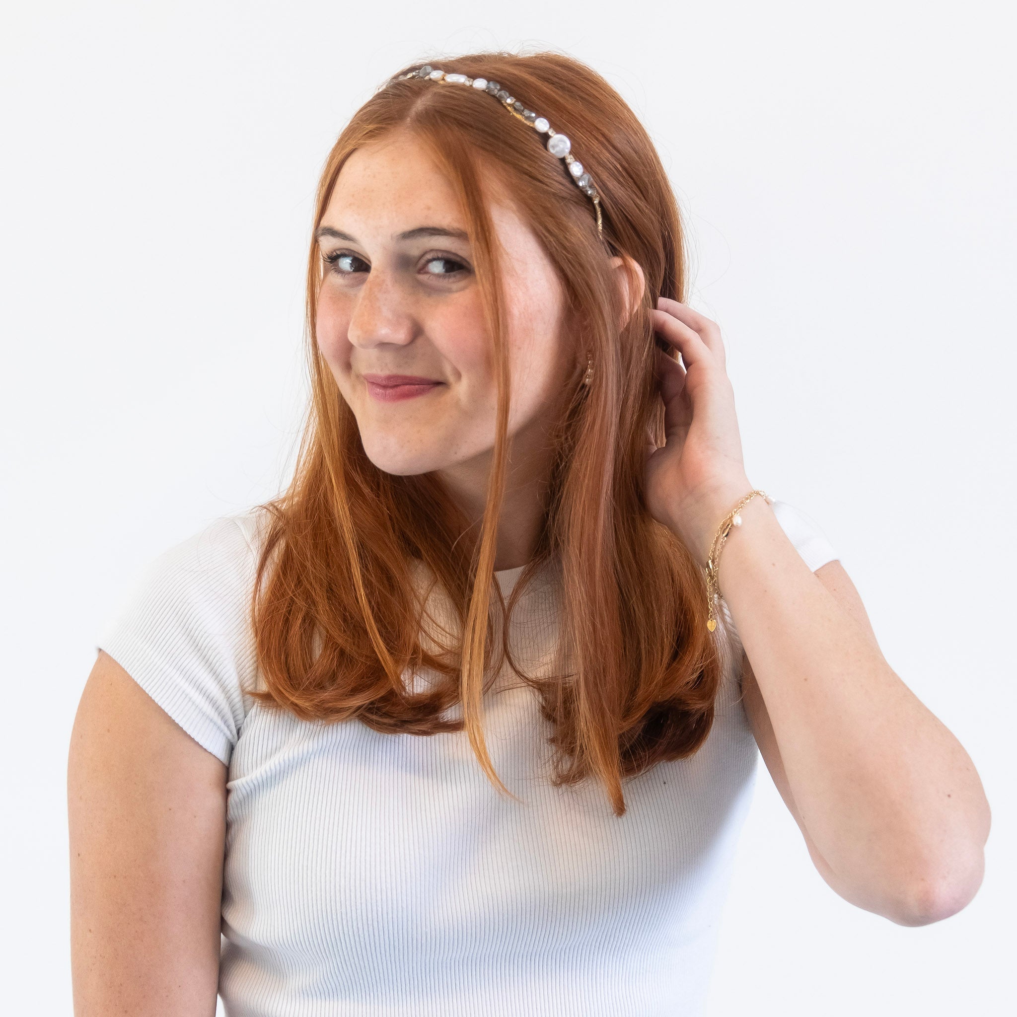 Wavy Oyster Pearl Headband - Grey {{variant_option_1}} {{variant_option_2}}