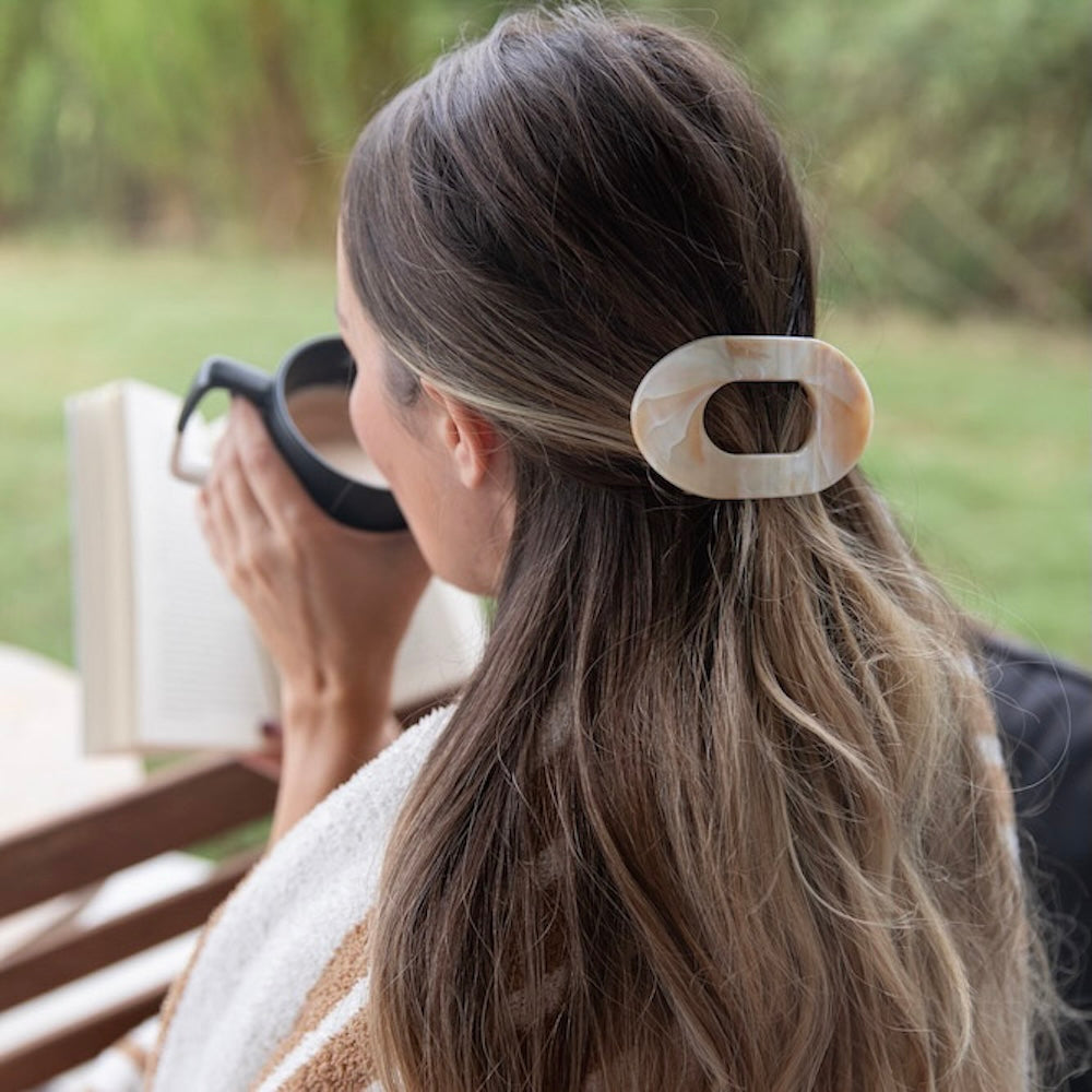 Large Oval Claw Clip Set – Golden Matte + Ivory Marble