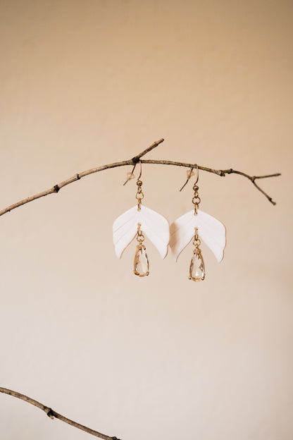 Teardrop Feathers